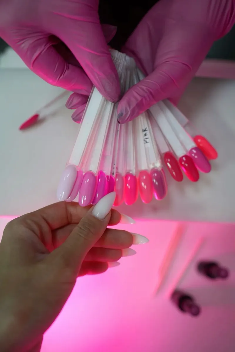 DE L’ART JUSQU’AU BOUT DES ONGLES ! VENEZ PRENDRE SOIN DE VOUS CHEZ MK BEAUTY 🌺